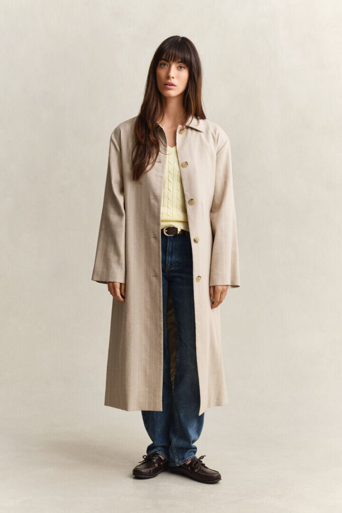 Camisola com decote em V em malha trançada