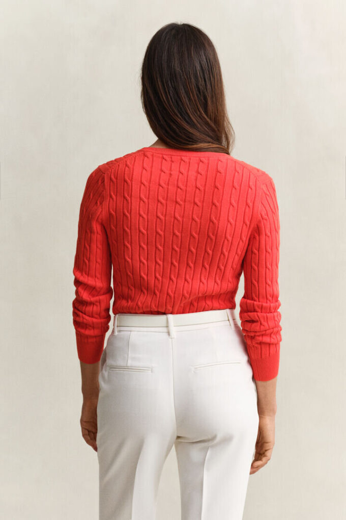 Camisola com decote em V em malha trançada