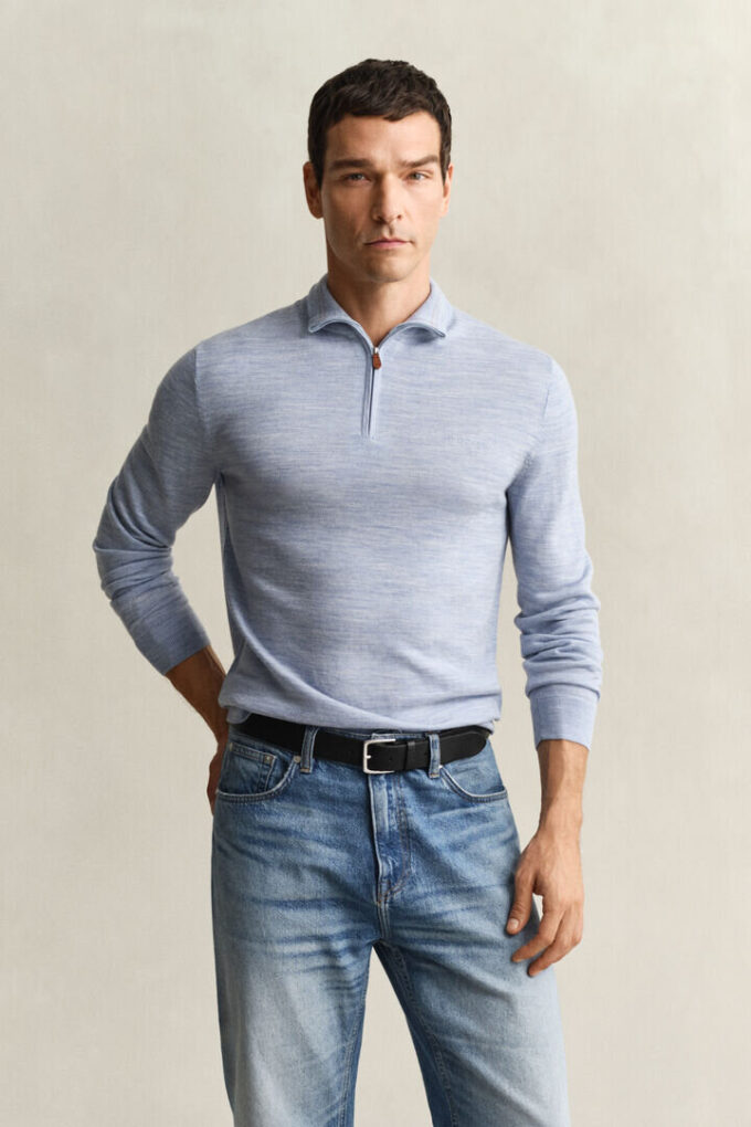Camisola com meio fecho em lã merino extra fina