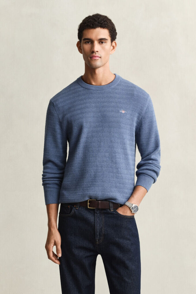 Camisola de gola redonda com mini-malha trançada