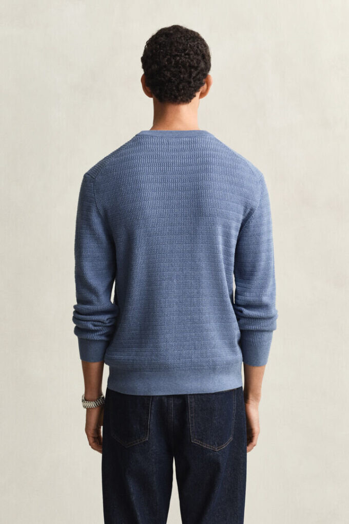 Camisola de gola redonda com mini-malha trançada