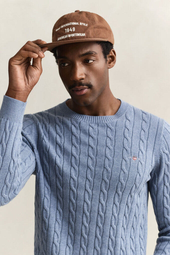 Camisola de gola redonda em malha trançada de algodão