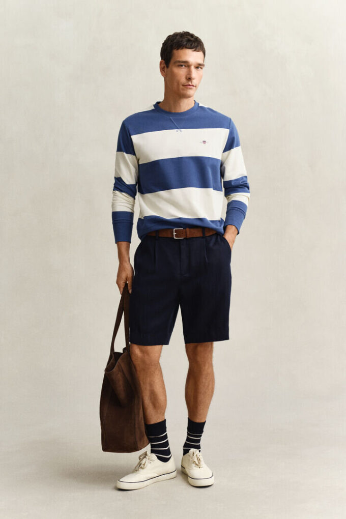 Camisola de gola redonda às riscas