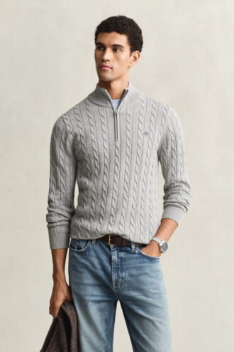 Camisola de malha trançada com meio fecho