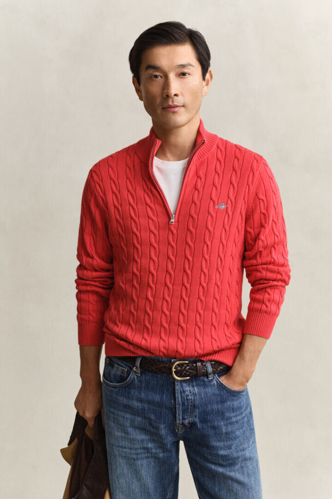 Camisola de malha trançada com meio fecho