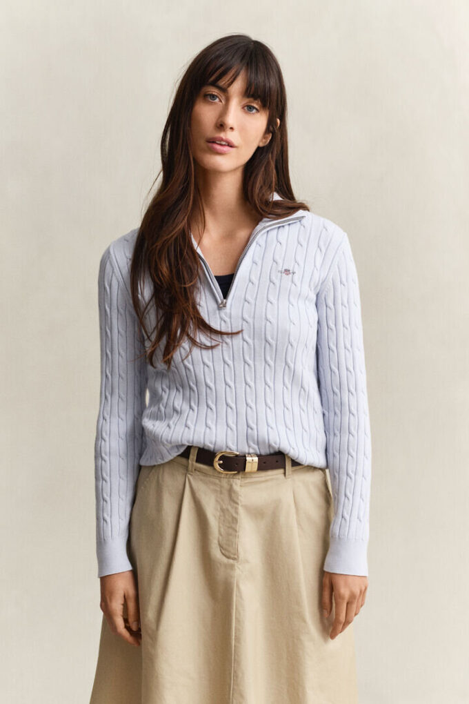 Camisola de malha trançada com meio fecho