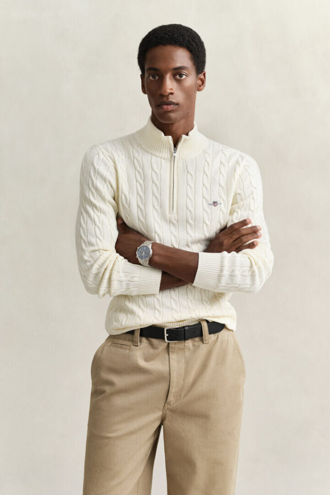 Camisola de malha trançada com meio fecho