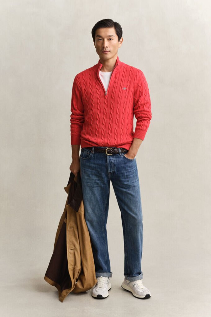 Camisola de malha trançada com meio fecho