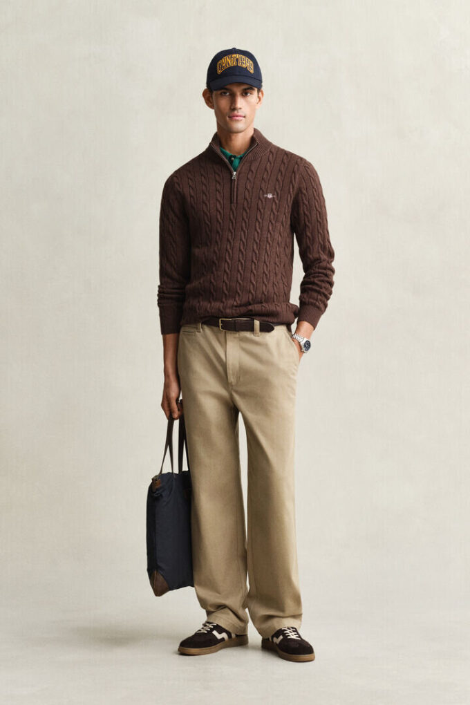 Camisola de malha trançada com meio fecho