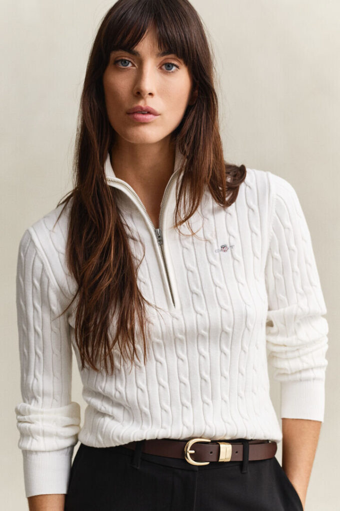 Camisola de malha trançada com meio fecho