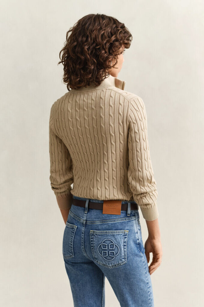 Camisola de malha trançada com meio fecho