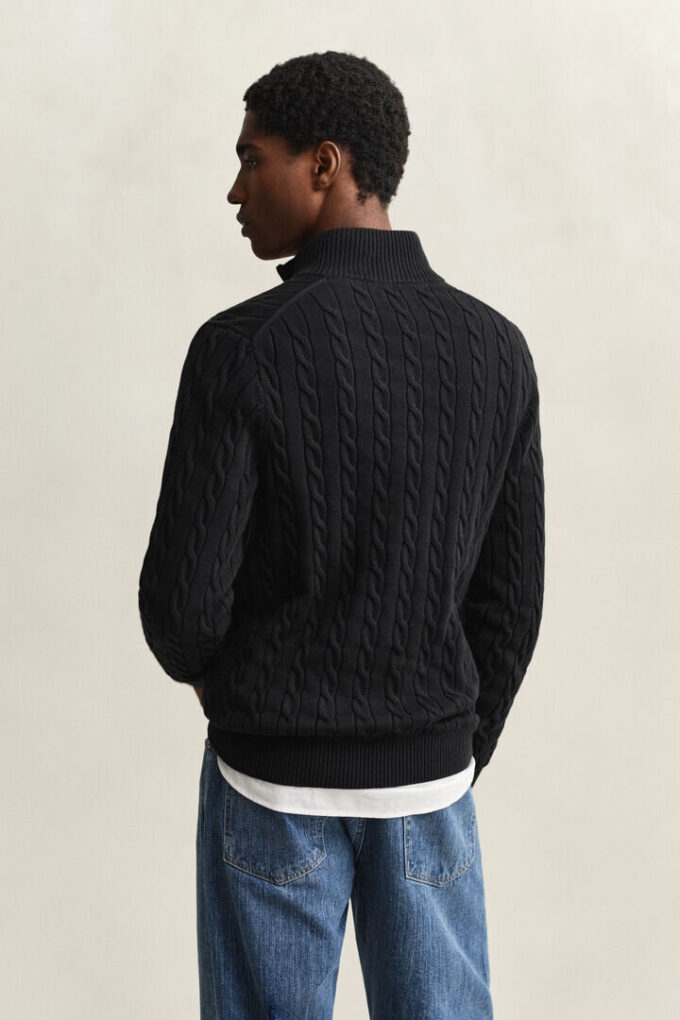 Camisola de malha trançada com meio fecho