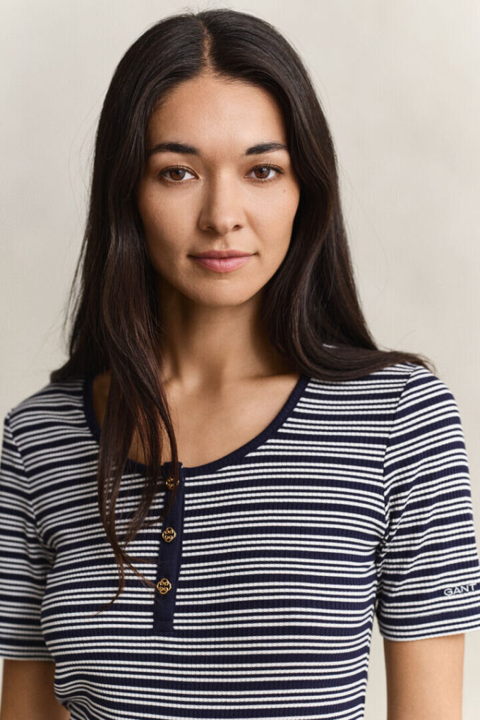 Camisola Henley com canelado