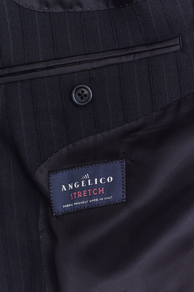Casaco de fato com riscas finas tonais