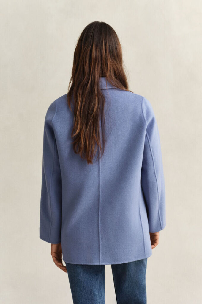 Casaco Pea Coat com detalhes cosidos à mão