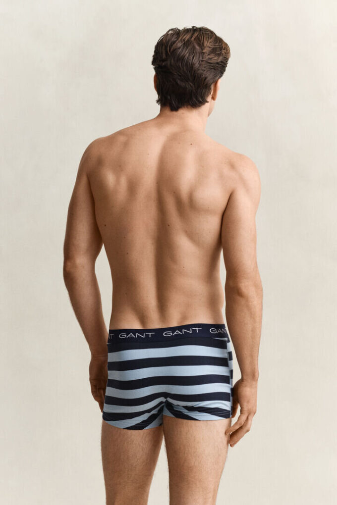 Conjunto de 3 calções às riscas
