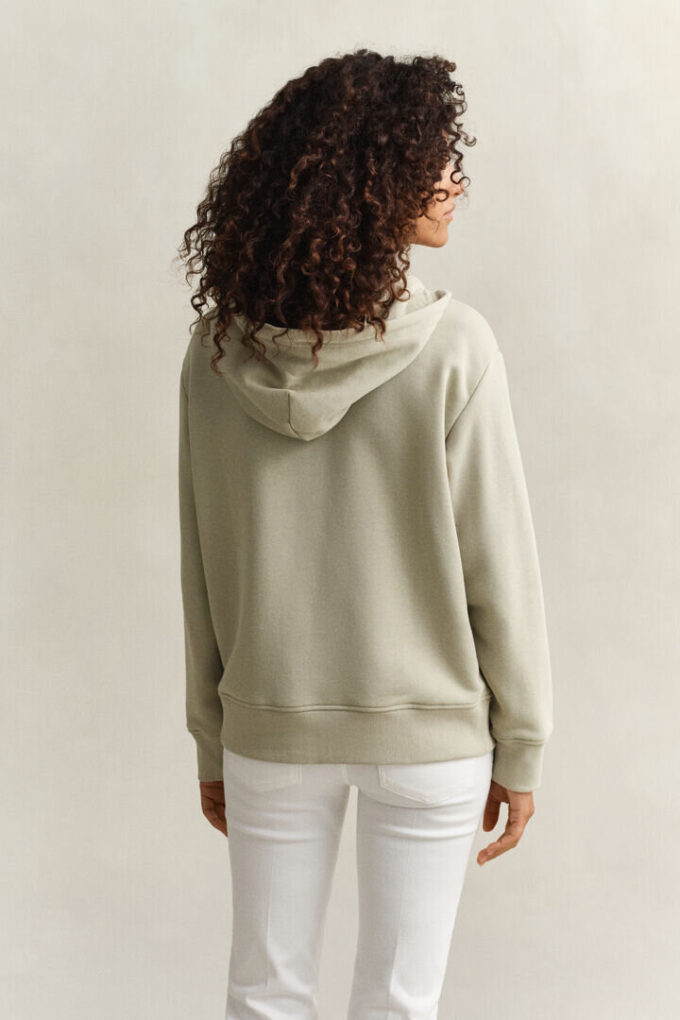 Hoodie com fecho e escudo