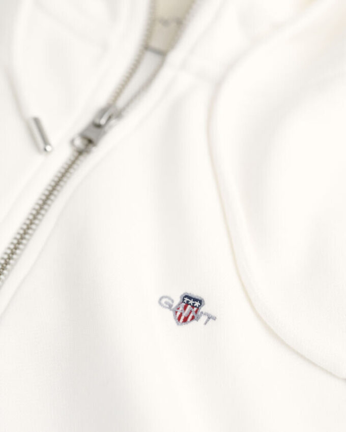 Hoodie com fecho e escudo