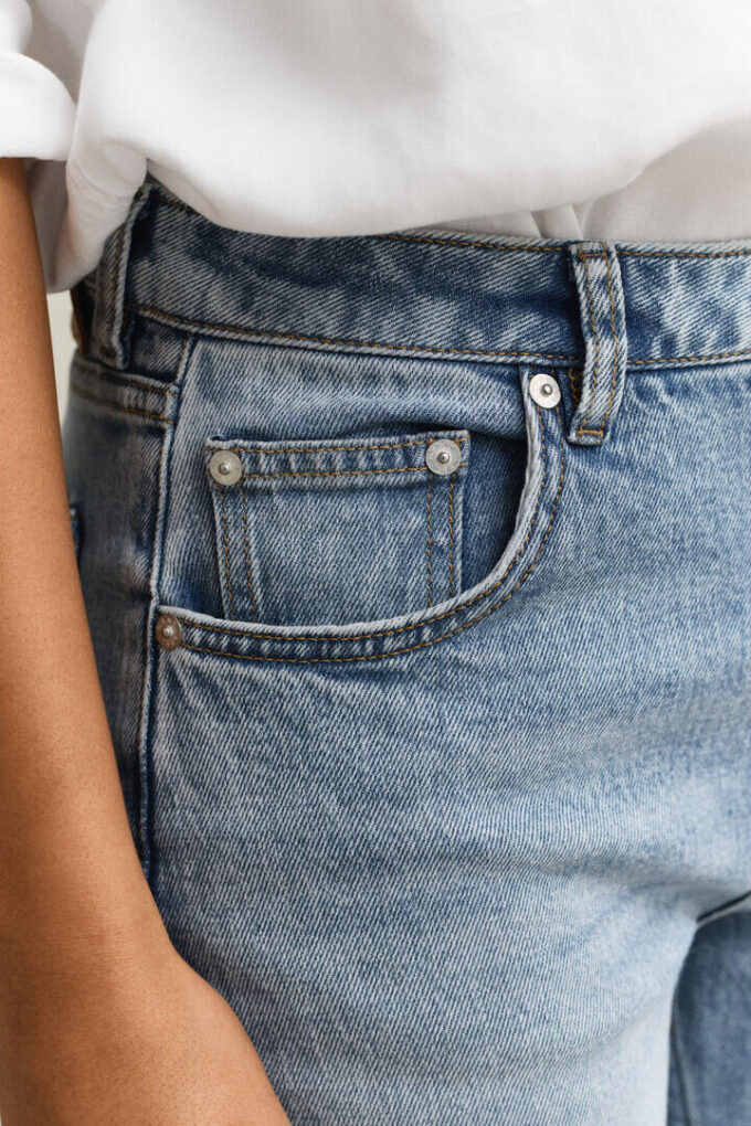 Jeans de perna reta elásticos
