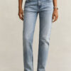 Jeans de perna reta elásticos
