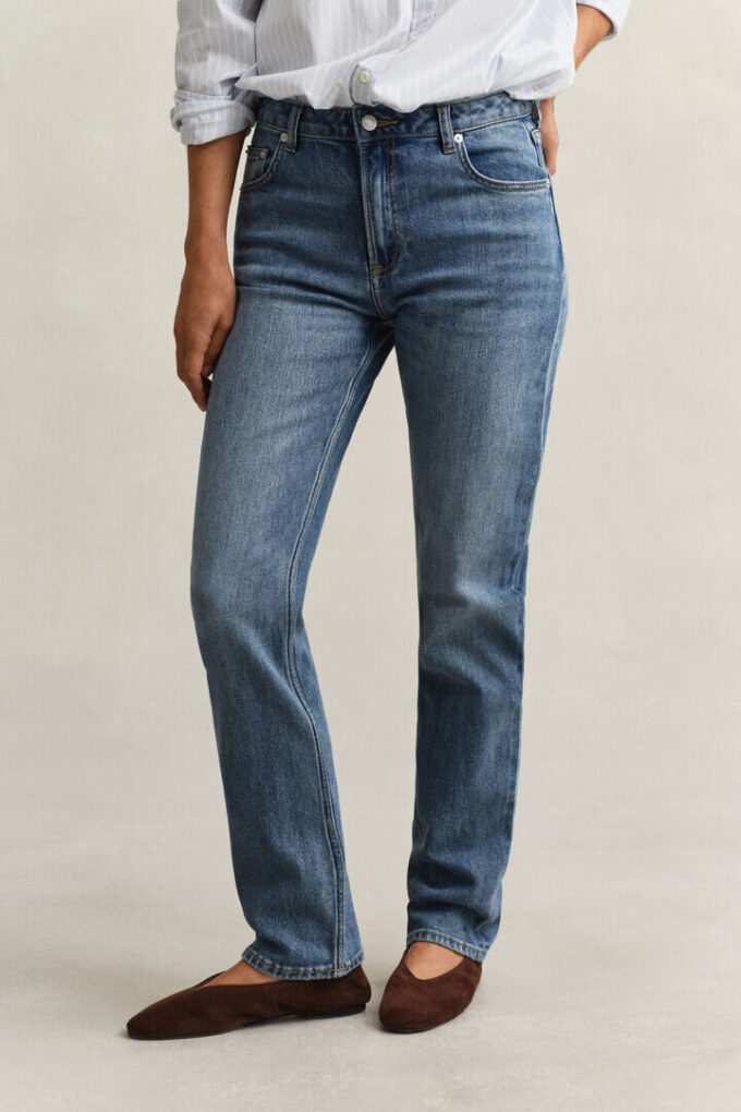 Jeans de perna reta elásticos Jeans de perna reta elásticos