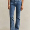 Jeans largos com monograma