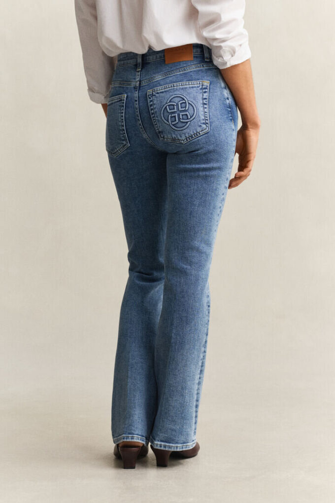 Jeans largos com monograma