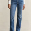 Jeans largos elásticos Jeans largos elásticos