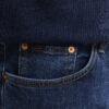 Jeans slim fit com lavagem limpa