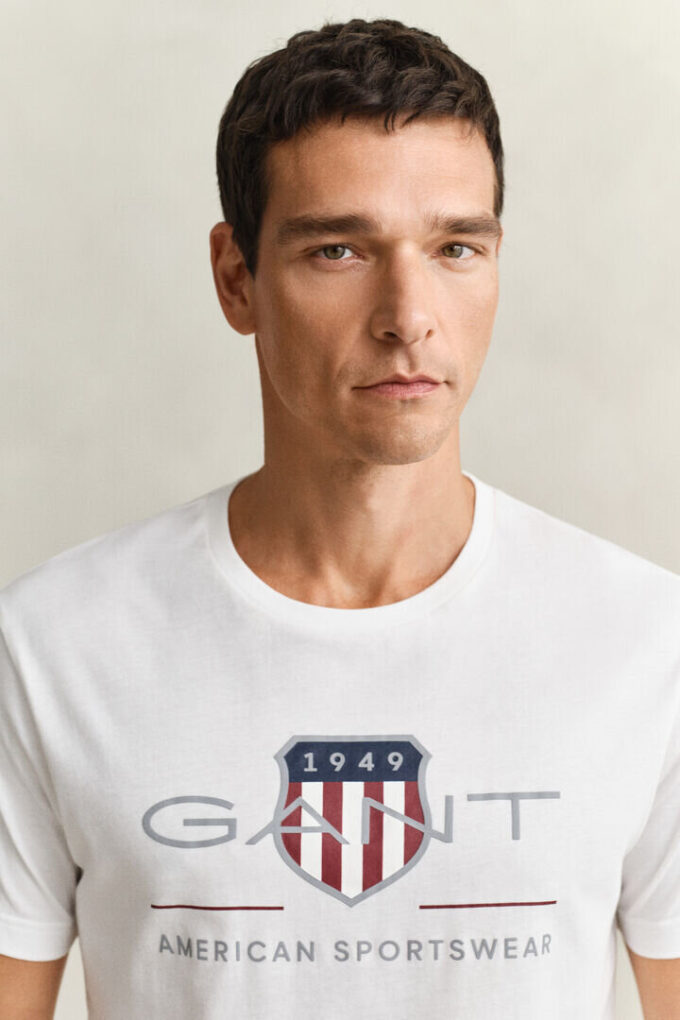 T-shirt Archive Shield