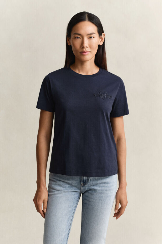 T-shirt com emblema tonal