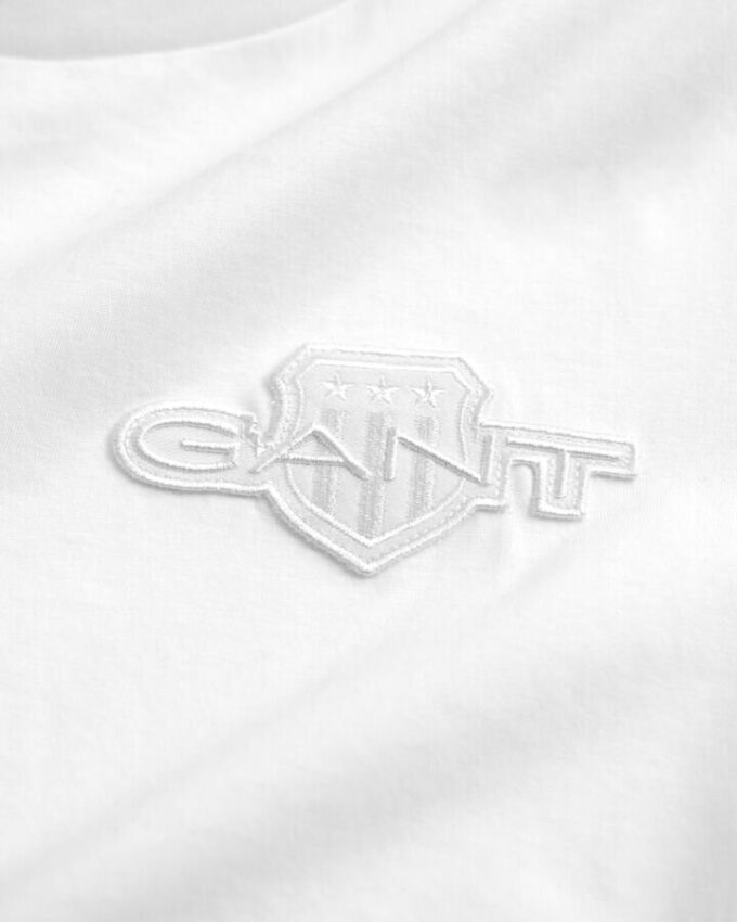 T-shirt com emblema tonal