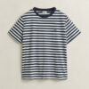 T-shirt com escudo às riscas