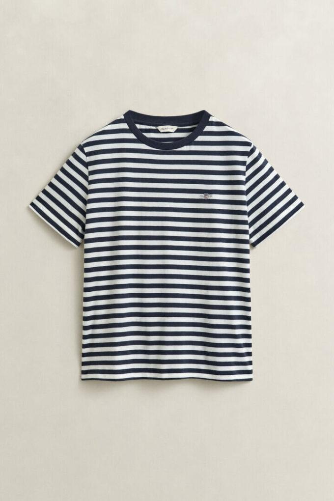 T-shirt com escudo às riscas