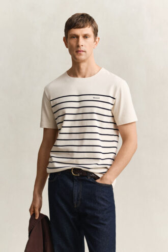 T-shirt com riscas