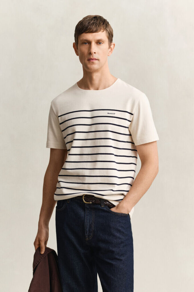 T-shirt com riscas