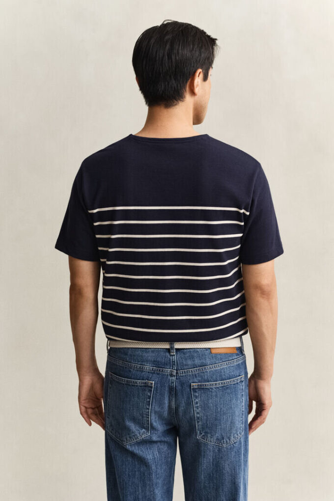 T-shirt com riscas