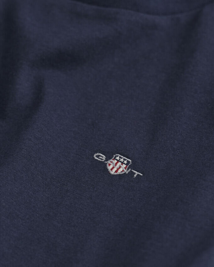 T-shirt Shield