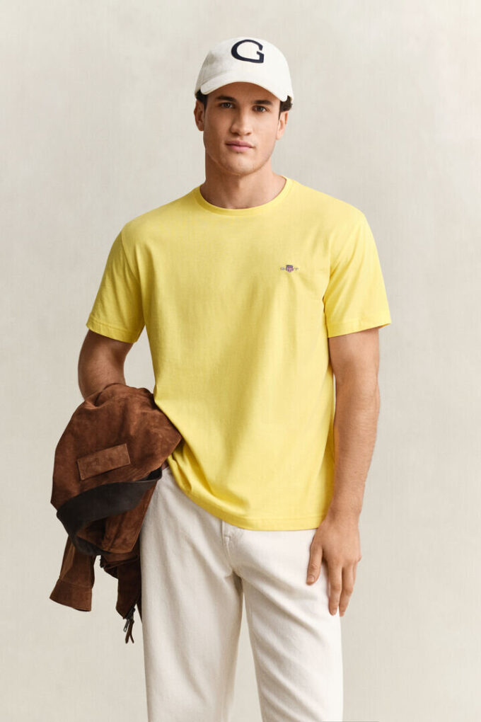 T-shirt Shield de corte regular
