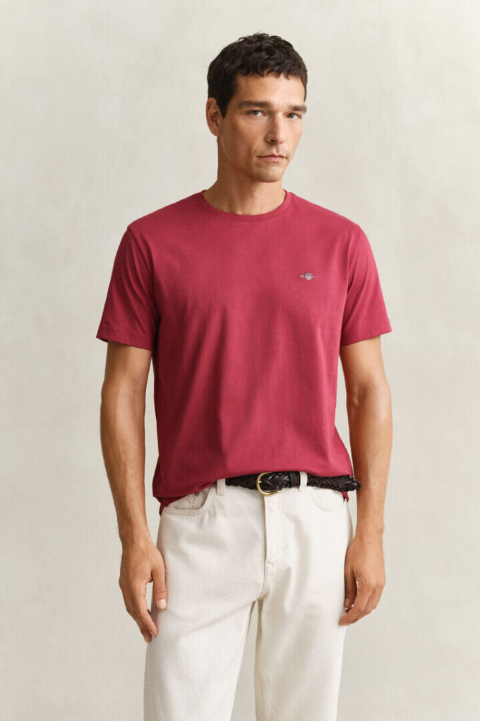 T-shirt Shield de corte regular
