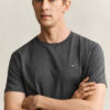 T-shirt Shield de corte regular
