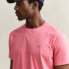 T-shirt Shield de corte regular