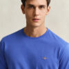 T-shirt Shield de corte regular