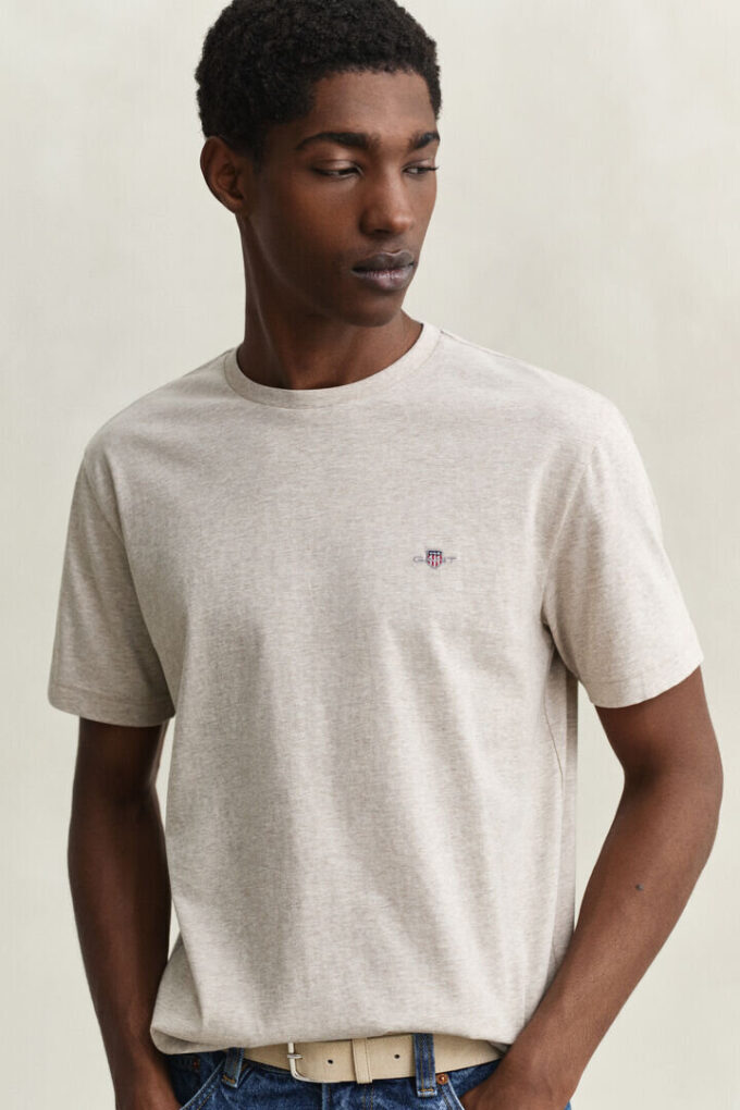 T-shirt Shield de corte regular