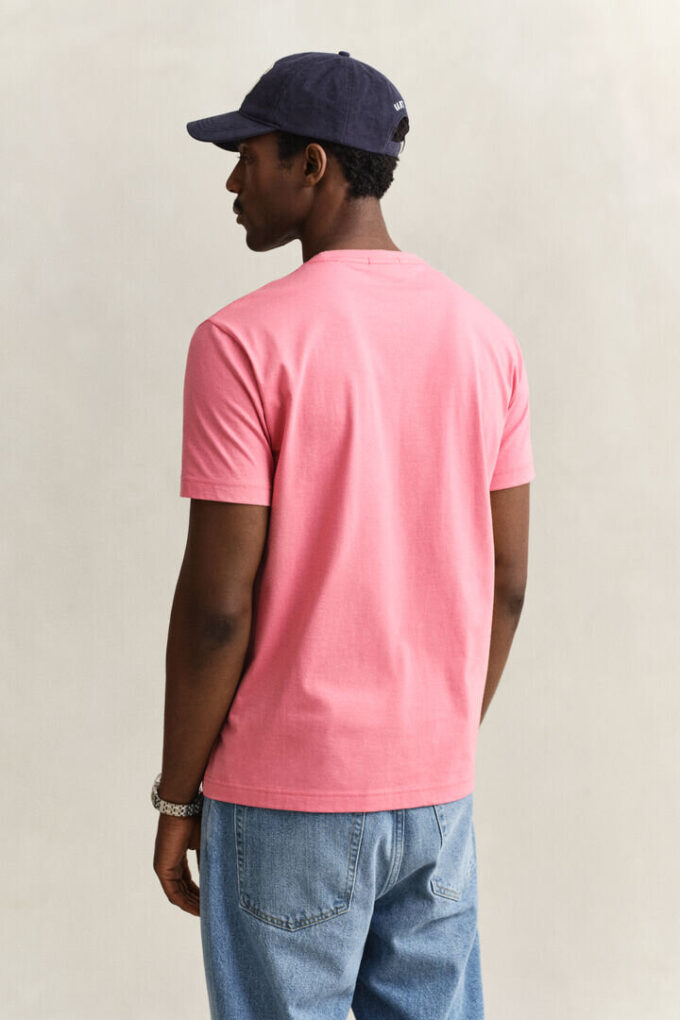 T-shirt Shield de corte regular