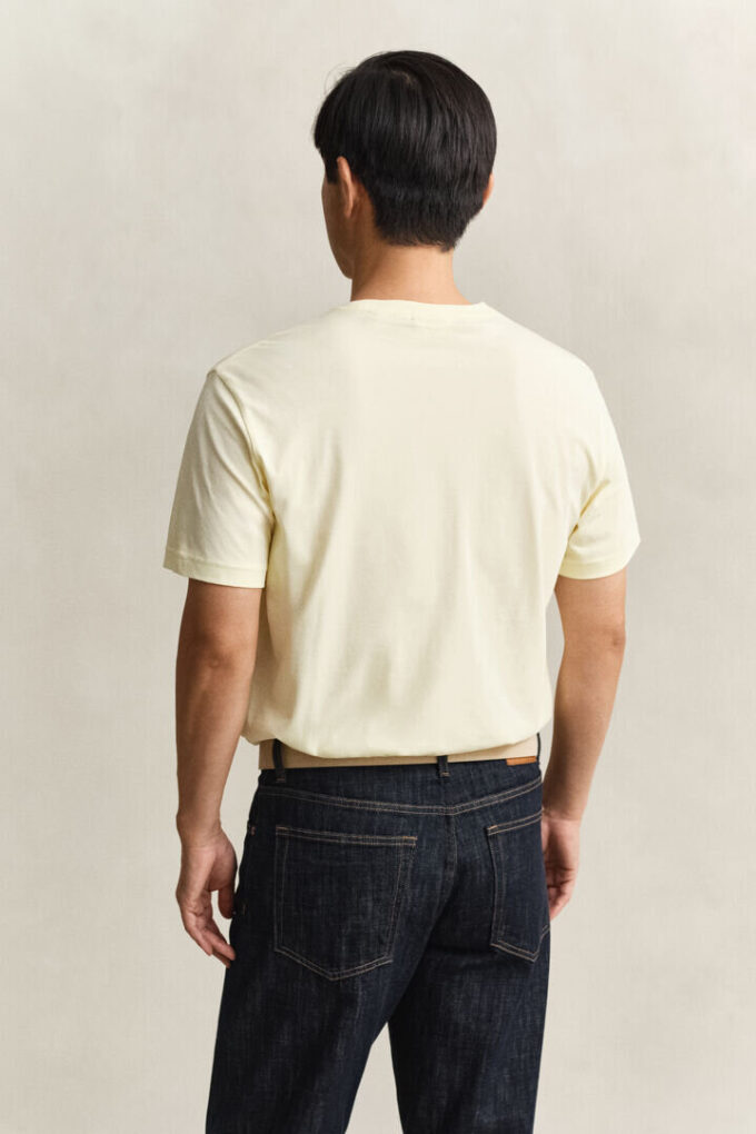 T-shirt Shield de corte regular