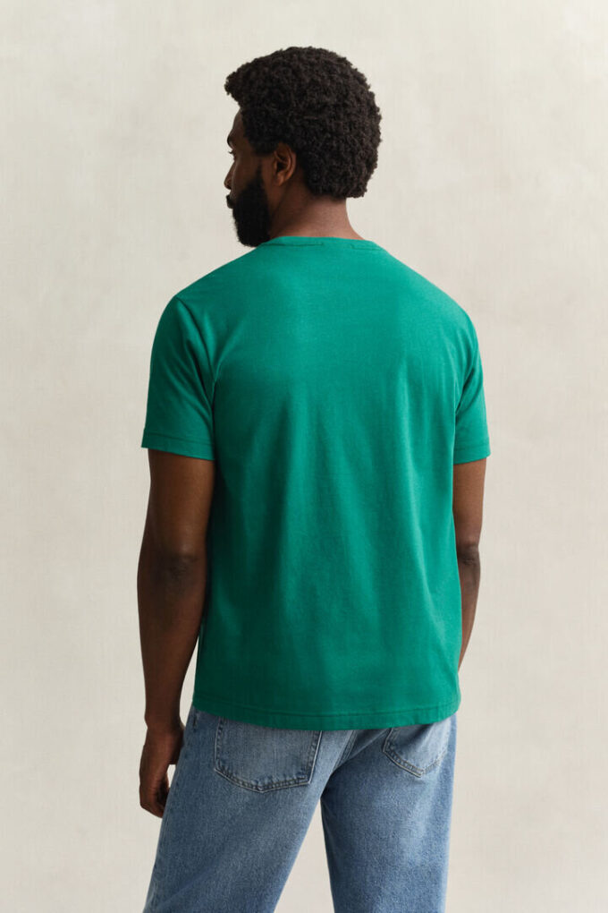 T-shirt Shield de corte regular