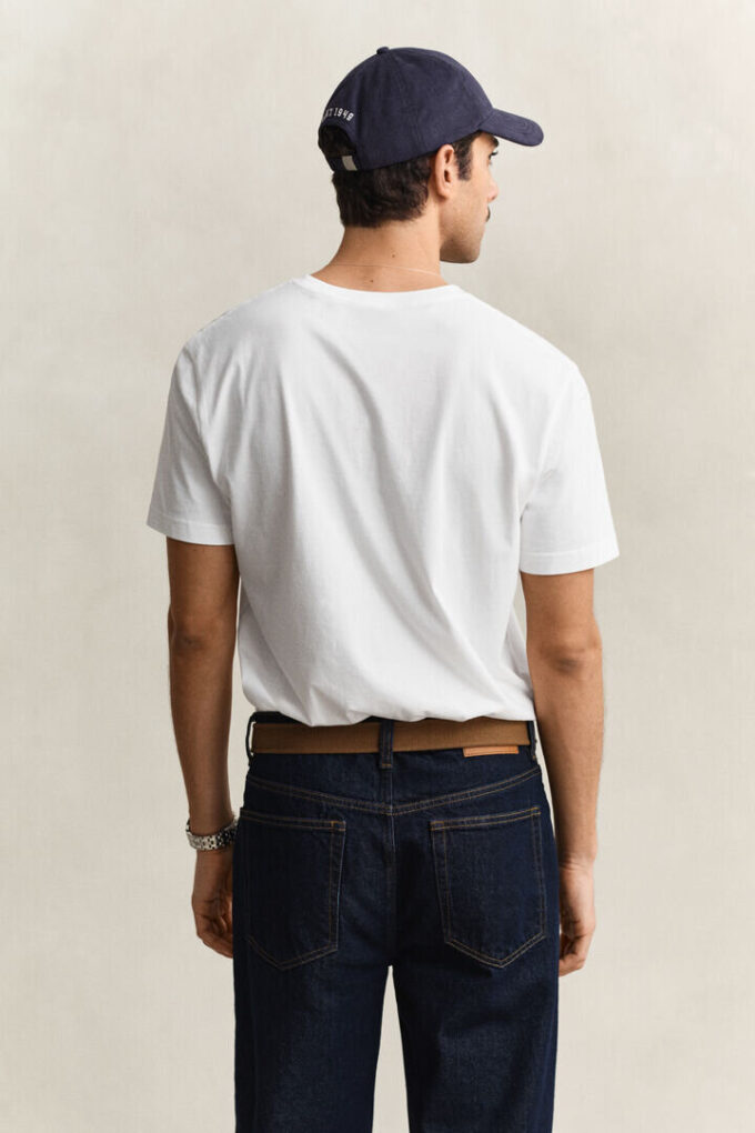 T-shirt Shield de corte regular