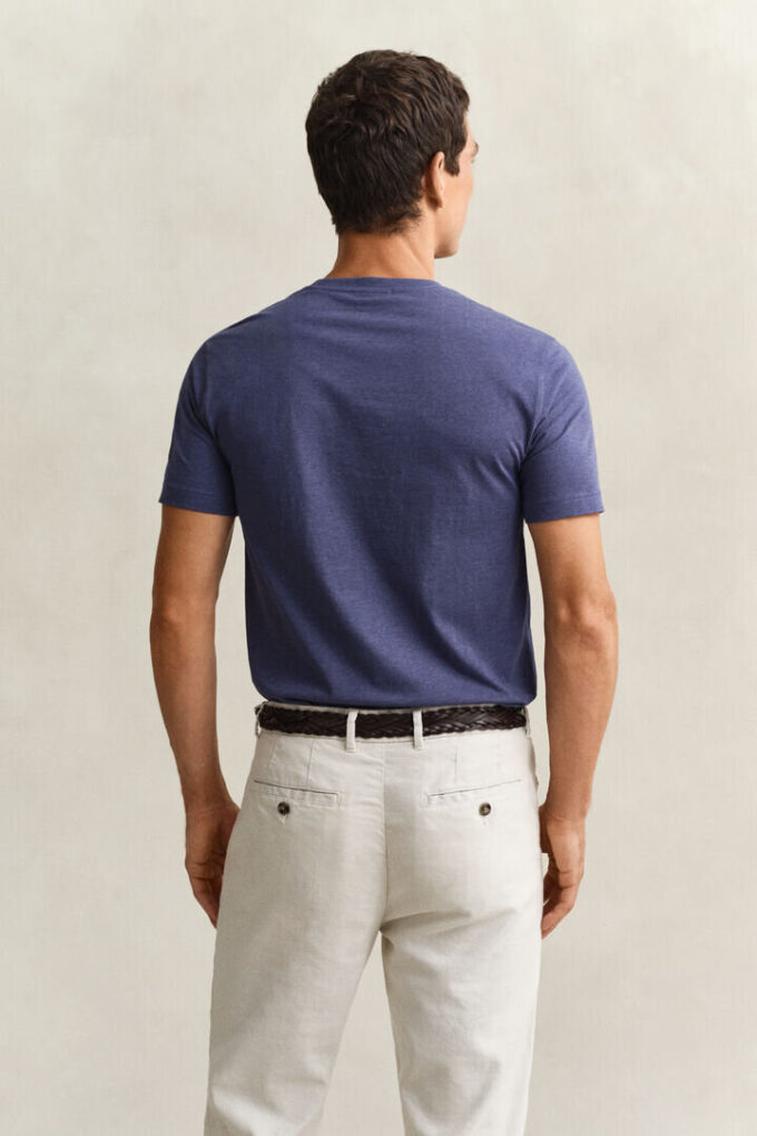T-shirt Shield de corte regular