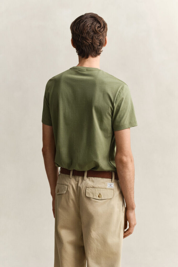 T-shirt Shield de corte regular